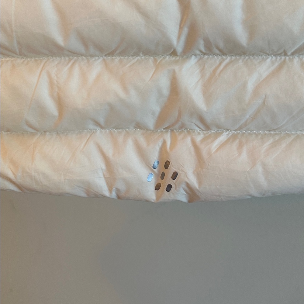 Mac in a Sac Packable Puffer Vest – Winter White, Size L (UK14/EUR42) - Picture 6 of 6